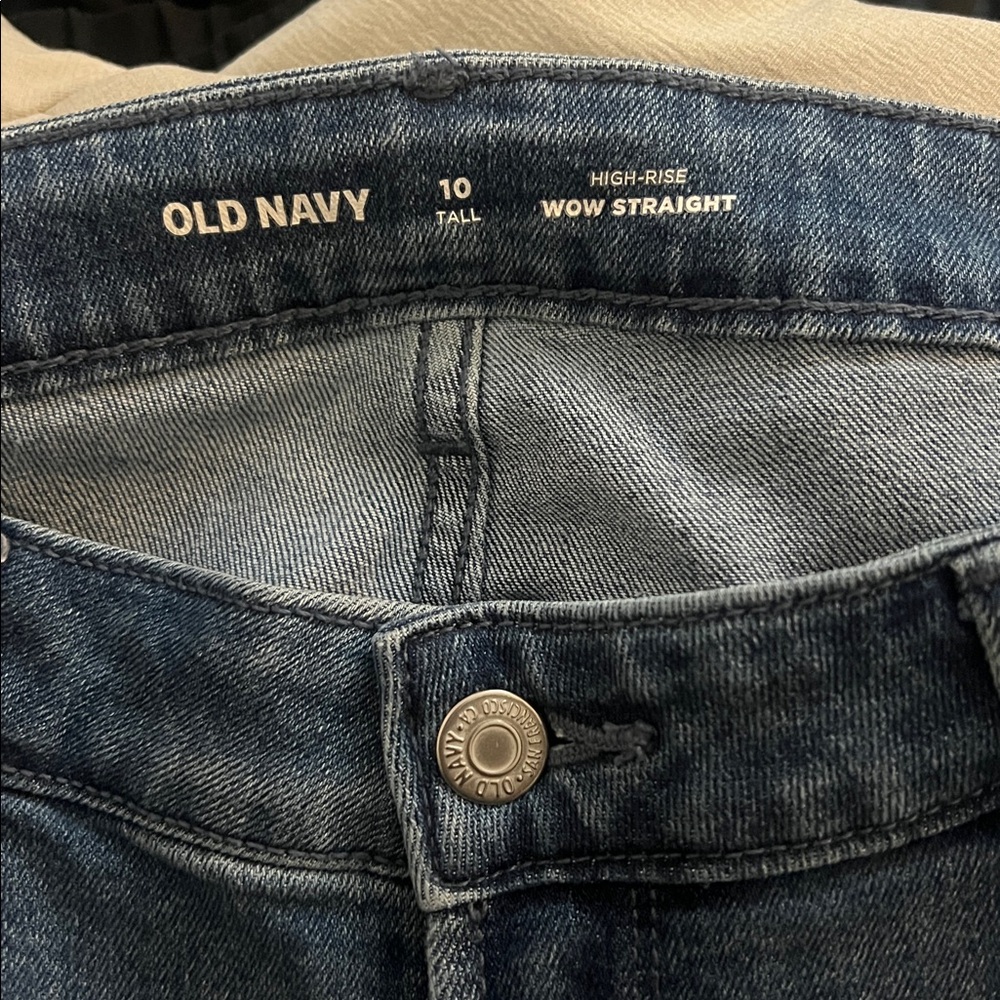 Old Navy -Wow Straight High-Rise Jeans - Picture 2 of 7